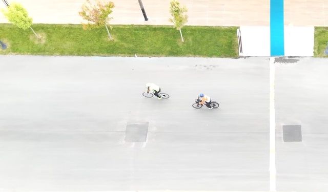 60'ında sağlık için pedal çeviriyorlar