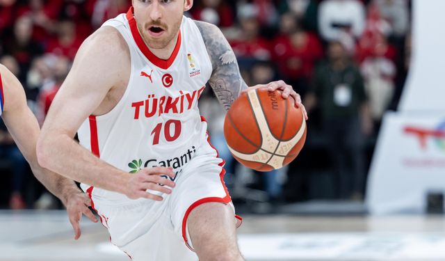 Antalya'ya giden A Milli Erkek Basketbol Takımı'nda Onuralp kadrodan çıkarıldı