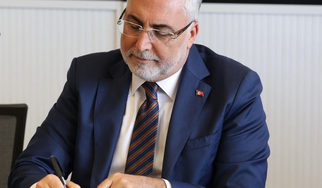 Bakan Işıkhan, İsviçre'de Türk STK Temsilcileri ile buluştu
