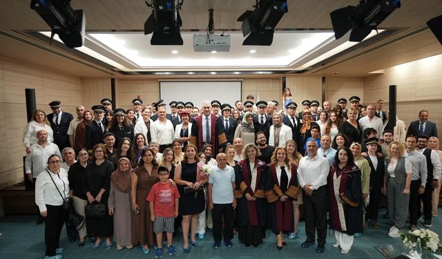 İstanbul Aydın Üniversitesi'nde 23 pilot bröve alarak mezun oldu