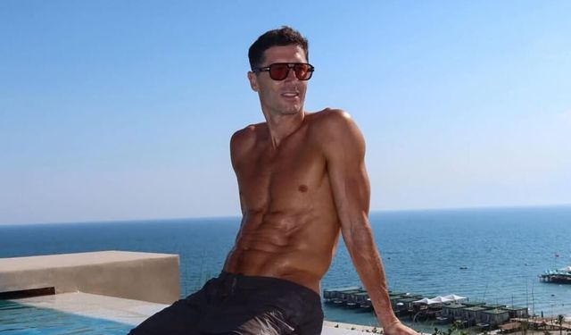 Lewandowski ailesiyle Antalya'da tatilde