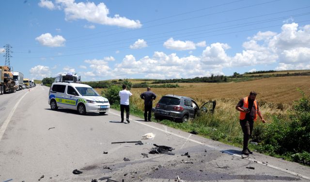 TIR'la çarpışan otomobilin sürücüsü ağır yaralandı
