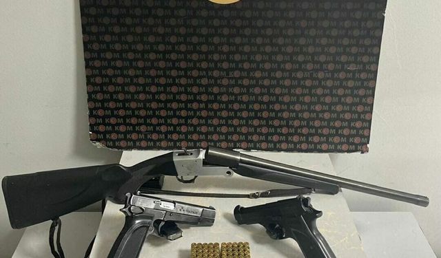 Uşak'ta toplam 306 bin 400 makaron ele geçirildi; 3 gözaltı
