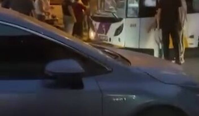 Adana'da belediye otobüs şoförü 10 kişilik gurubun saldırısına uğradı