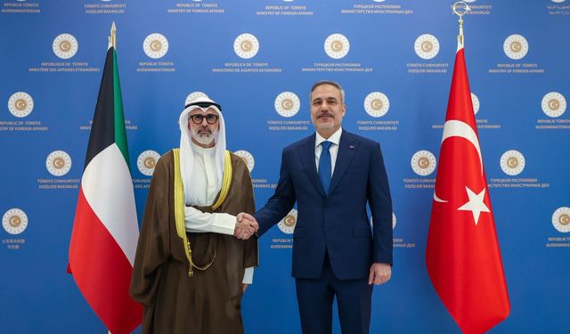 Bakan Fidan, Kuveytli mevkidaşı Al-Sabah ile bir araya geldi