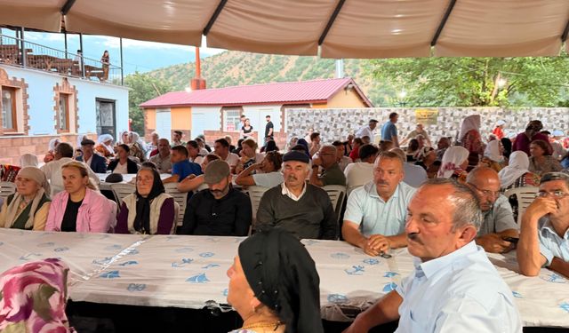 Dervişoğlu: Cumhuriyet fazilettir, kimsesizlerin kimsesidir