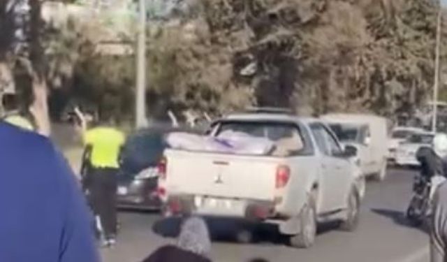 Hatay'da topun peşinden yola çıkan çocuk, kamyonetin altında can verdi