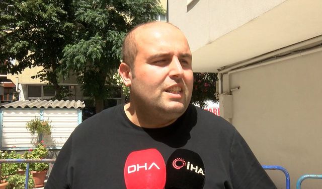 Kağıthane'de iş makinesi yan binanın balkonunu yıktı: Ev sahibi 'Deprem oluyor zannettik'