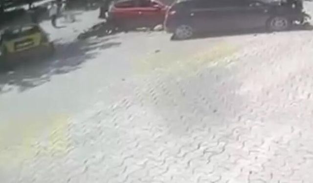 Kaldırımda yürürken taksinin çarptığı anne ile kızı öldü (2)