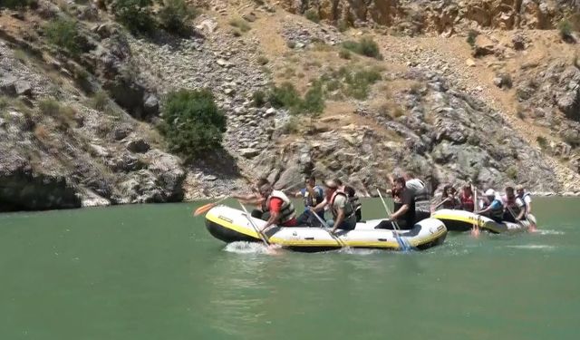 Karanlık Kanyon'da doğa sporları şenliği başladı