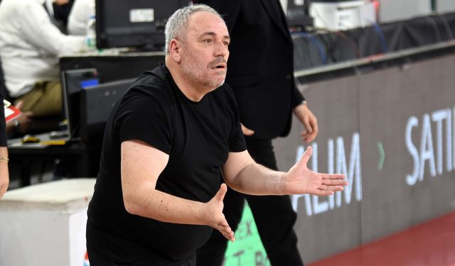 Karşıyaka'da Ahmet Kandemir beklemede