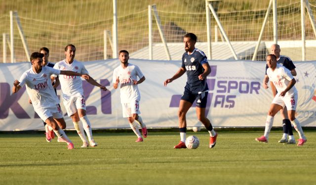 Kasımpaşa ile Batman Petrolspor hazırlık maçında karşı karşıya geldi