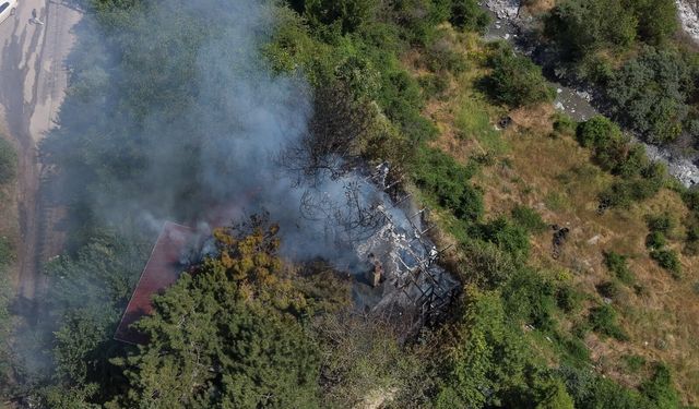 Kır restoranı, yangında kullanılamaz hale geldi