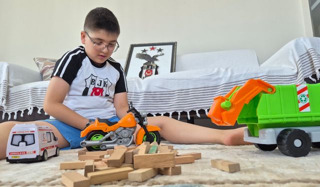 SMA hastası Halil İbrahim, mimar olup depreme dayanıklı binalar inşa etmek istiyor