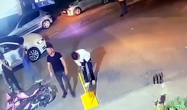 Tekirdağ'da bıçaklı kavga kamerada; 1 yaralı