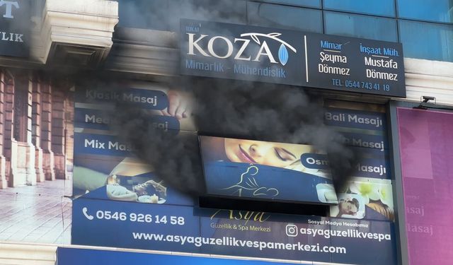 Tokat'ta iş merkezinde yangın