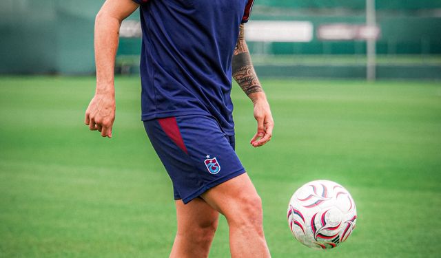 Trabzonspor'un yeni transferi Mimaroğlu: Güzel günler bizi bekliyor / Haber ve görüntü eklendi
