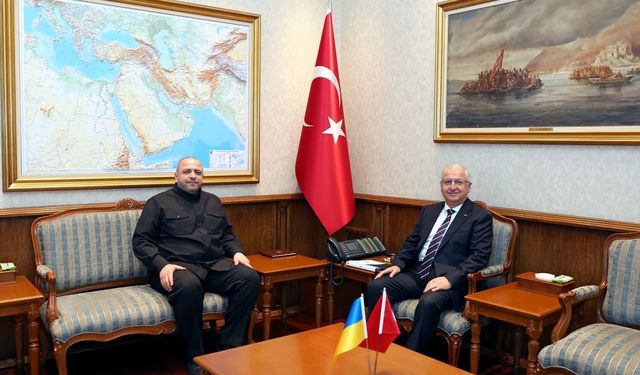 Bakan Güler, Ukrayna Milli Güvenlik ve Savunma Konseyi Sekreteri Umerov ile görüştü