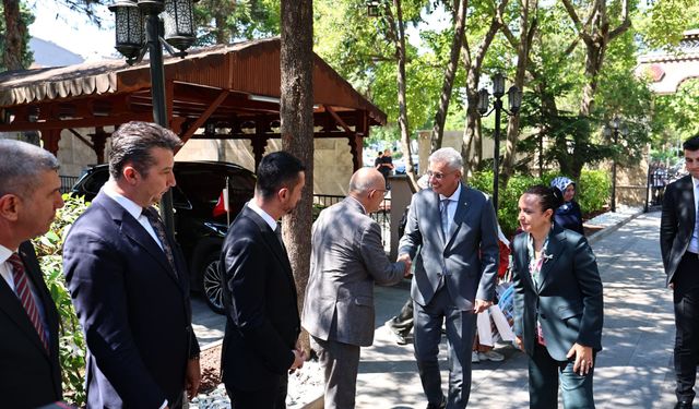 Bakan Memişoğlu: Sağlık çalışanlarına 24 saat kreş hizmeti sunacağız