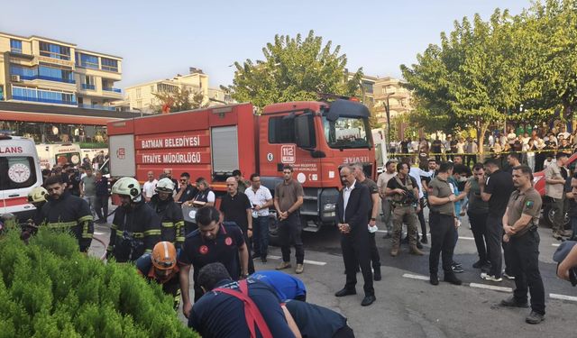 Batman'da spor salonunda yangın: 2 ölü, 10 yaralı (2)