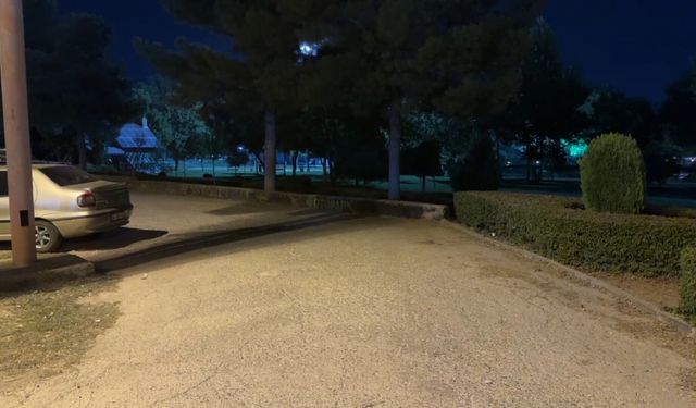 Boşanma aşamasındaki eşini tabancayla öldürüp çocuğunu kaçırdı; o anlar kamerada
