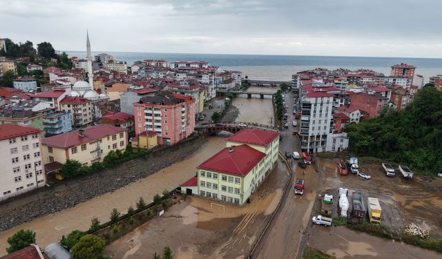 Giresun'da sağanak sel ve taşkına neden oldu; 2 kişi kayıp (3)