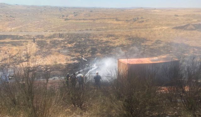 Niğde-Ankara Otoyolu'nda madeni yağ yüklü TIR devrildi; 1 ölü