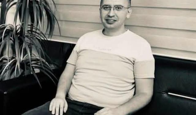 Otomobil, aydınlatma direğine çarptı; 2 ölü, 2 ağır yaralı (2)