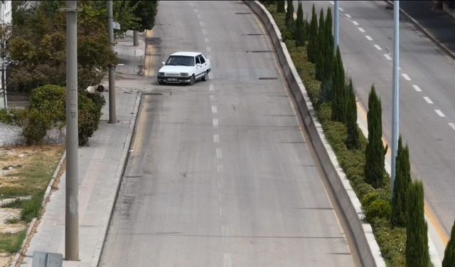 Trafik denetiminden kaçıp, yolcuyla yer değiştiren ehliyetsiz sürücüye 200 bin lira ceza