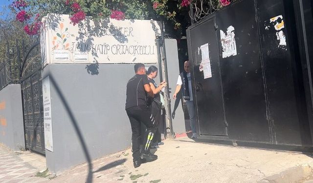 Bahçelievler'de motorize zabıta ekipleri 12 KPSS adayını sınava yetiştirdi