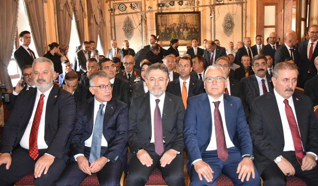 Bakan Yumaklı: 107 yıl önce istiklal için ayağa kalkan Türkiye, bugün istikbalini inşa ediyor