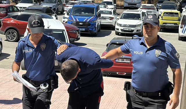 Bodrum'da 3 kadını taciz edip, evlerine girmeye çalışan şüpheli tutuklandı