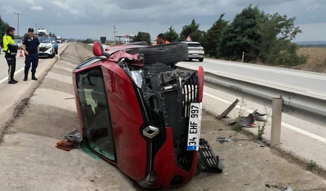 Bursa'da otomobil yol kenarındaki kanala düştü : 1 yaralı