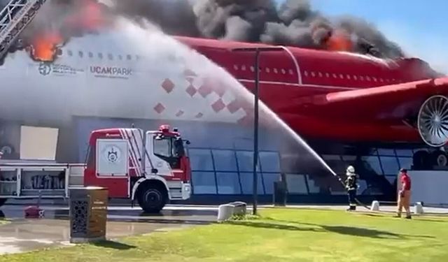 Havacılık Bilim Merkezi olarak kullanılan uçakta yangın (2)