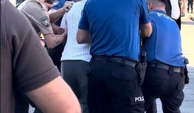 İnşaatta başlayan kavga polis merkezi önünde devam etti