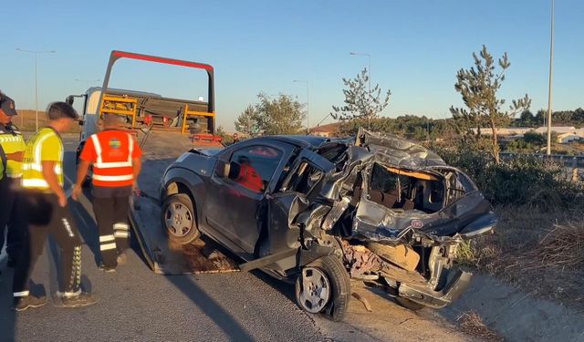 Kuzey Marmara Otoyolu'nda TIR hafif ticari araca çarptı: 1'i çocuk, 5 yaralı