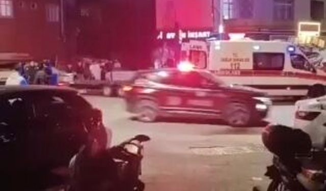 Sultangazi'de, eşiyle telefonda görüştüğünü iddia ettiği kişiyi silahla vurdu