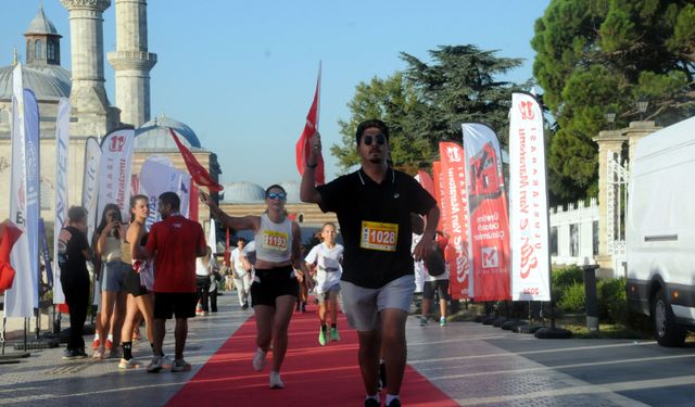 Uluslararası Edirne Maratonu, renkli görüntülere ev sahipliği yaptı / Ek fotoğraflar