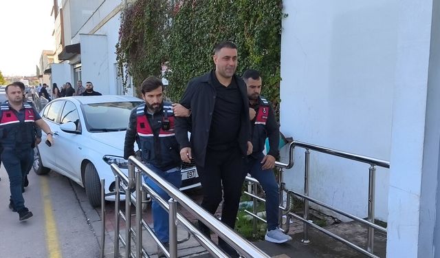 Adana'da Çukurova Belediyesi'ne operasyon: 44 gözaltı/Ek fotoğraflar