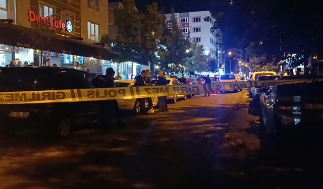 Batman'da kar maskeli 2 kişi iş yerine ateş açıp kaçtı