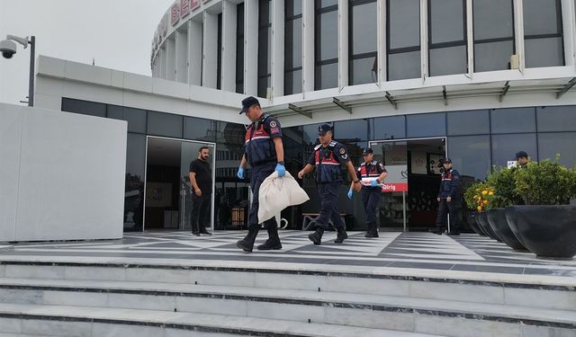 Bolu Belediyesi'ne operasyon 4 gözaltı