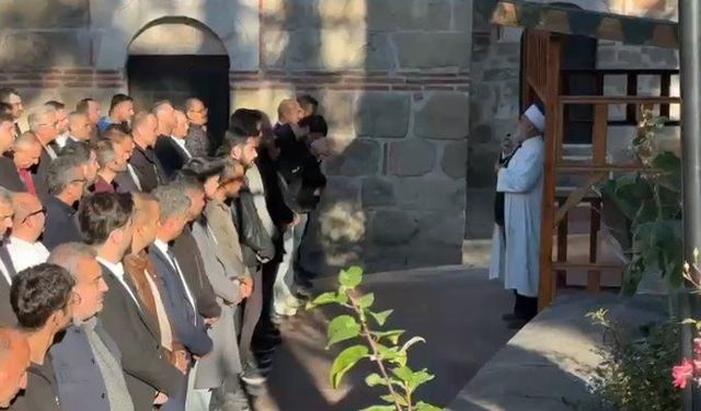 Çorum'da otomobil ile cip çarpıştı: 4 ölü, 1 ağır yaralı (3)