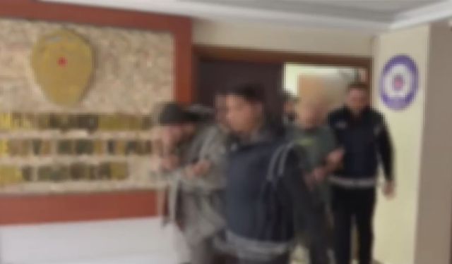 Fatih'te göçmen kaçakçılığı ve resmi belgede sahtecilik operasyonu: 2 tutuklama
