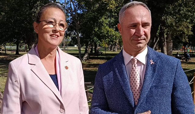 Kadınlardan 'Meme kanserinin farkındayız, birlikte daha güçlüyüz' mesajı