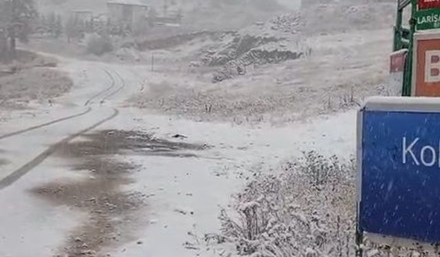 Kartalkaya beyaza büründü