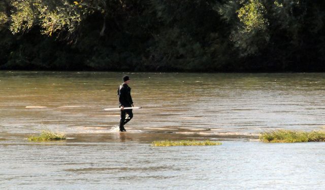 Meriç Nehri'nde kaybolan 2 çocuğu arama çalışmaları 2'nci gününde