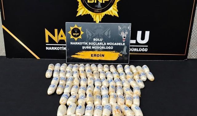 Midesinden kapsüller içinde 943 gram eroin çıktı