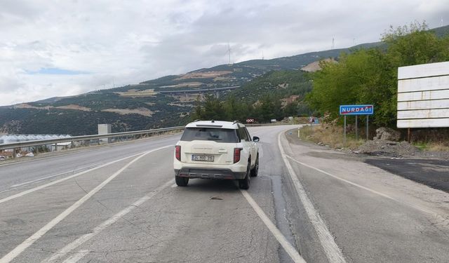 Otomobil ile çarpışan motosikletteki baba-kız yaralandı