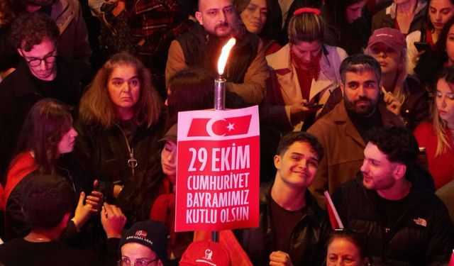 Özgür Özel: Cumhuriyet, kimsesizlerin kimsesidir