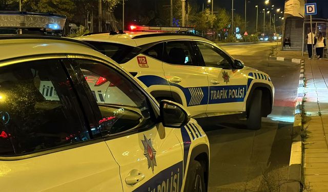 Plakasız motosikletin ehliyetsiz sürücüsüne 300 bin TL ceza